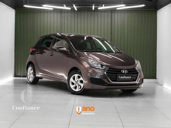 HYUNDAI HB20 1.0 COMFORT PLUS 12V FLEX 4P MANUAL HYUNDAI HB20 1.0 COMFORT PLUS 12V FLEX 4P MANUAL